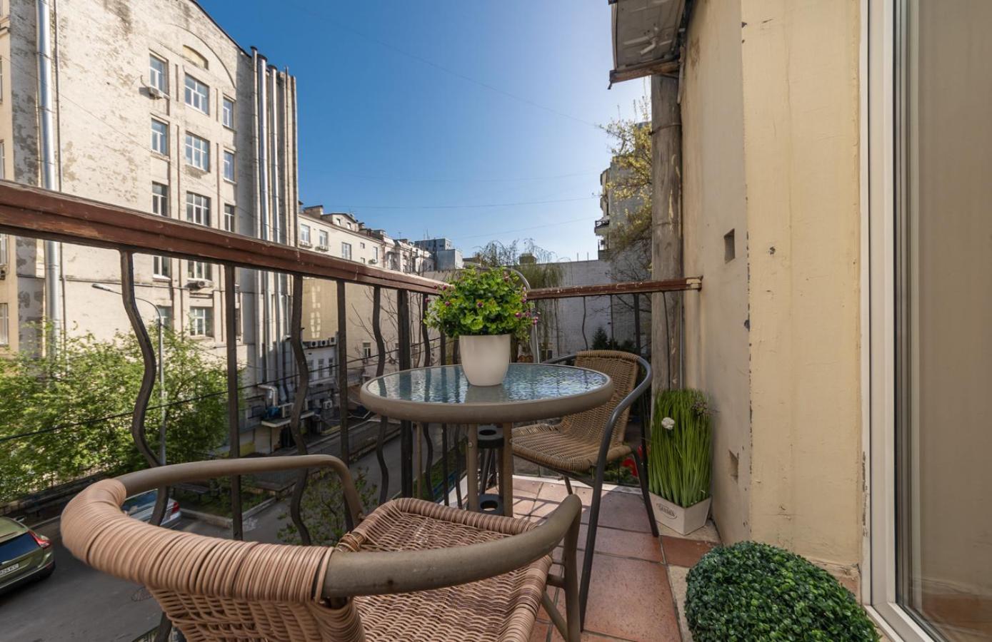 Apartment On Maidan, Khreschatyk 4 Street Київ Екстер'єр фото
