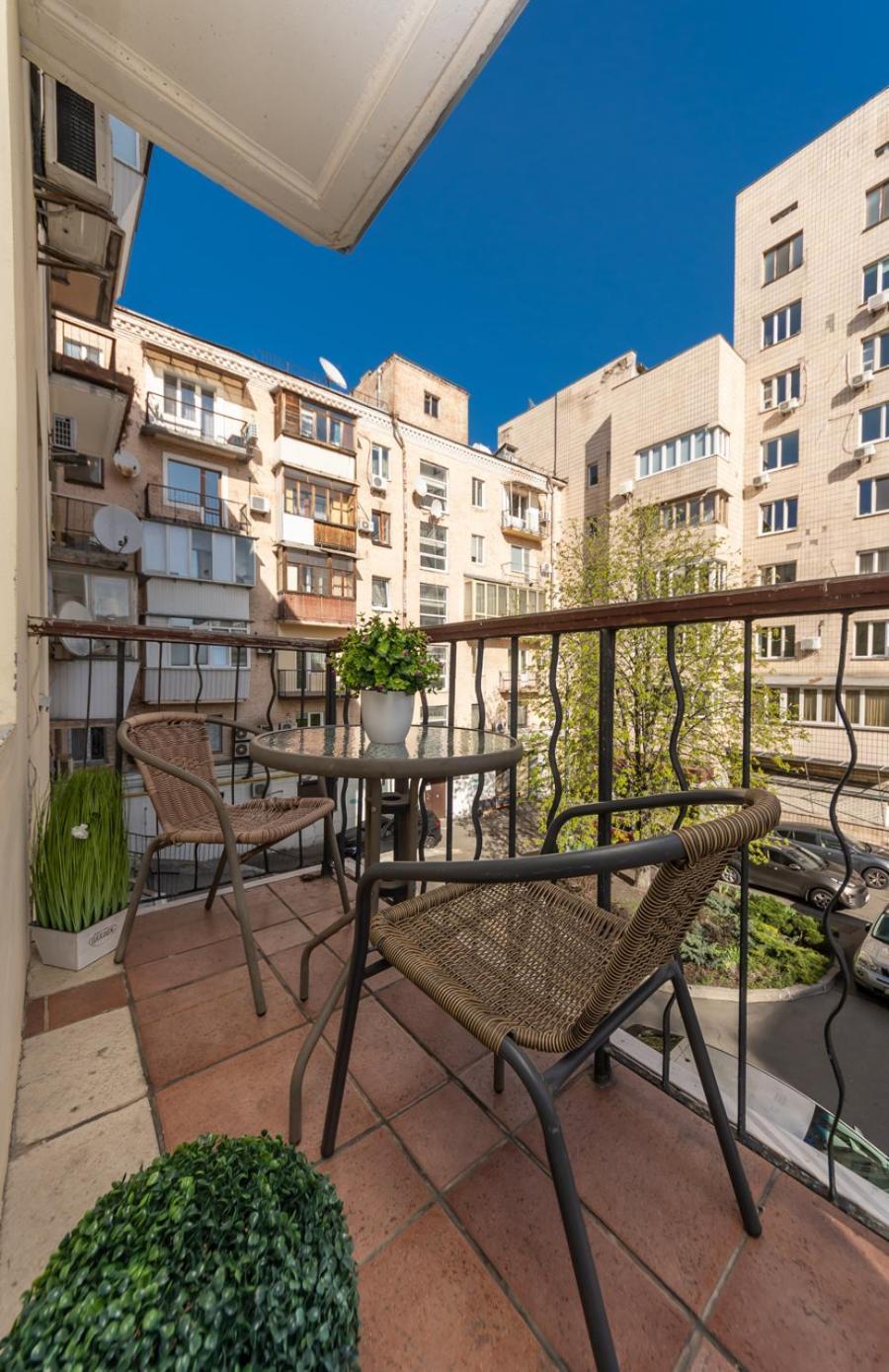 Apartment On Maidan, Khreschatyk 4 Street Київ Екстер'єр фото